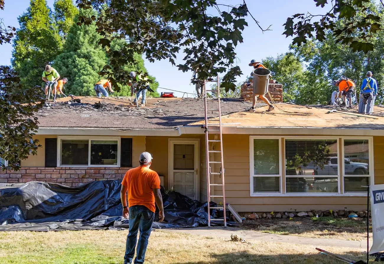 Rogue Valley Habitat for Humanity roof deployment for a Navy veteran, Medford, Oregon